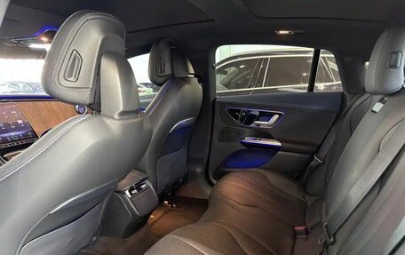 Mercedes-Benz EQE, 2022 год, 4 980 017 рублей, 10 фотография