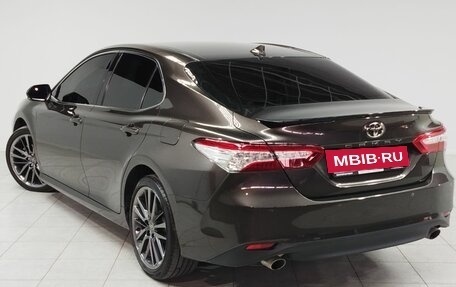 Toyota Camry, 2021 год, 3 977 000 рублей, 7 фотография