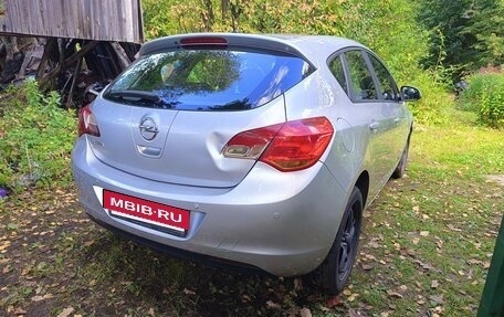 Opel Astra J, 2011 год, 760 000 рублей, 5 фотография