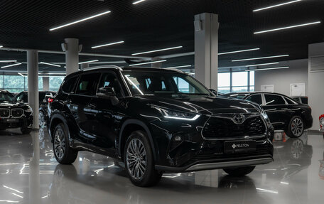 Toyota Highlander, 2026 год, 5 900 000 рублей, 2 фотография