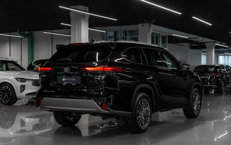 Toyota Highlander, 2026 год, 5 900 000 рублей, 5 фотография