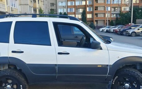 Chevrolet Niva I рестайлинг, 2017 год, 845 000 рублей, 8 фотография