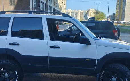 Chevrolet Niva I рестайлинг, 2017 год, 845 000 рублей, 7 фотография