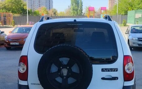 Chevrolet Niva I рестайлинг, 2017 год, 845 000 рублей, 9 фотография