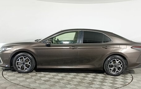 Toyota Camry, 2022 год, 3 470 000 рублей, 4 фотография
