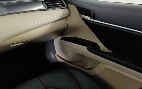 Toyota Camry, 2022 год, 3 470 000 рублей, 14 фотография