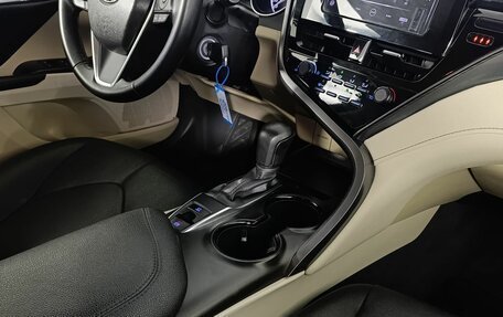 Toyota Camry, 2022 год, 3 470 000 рублей, 13 фотография