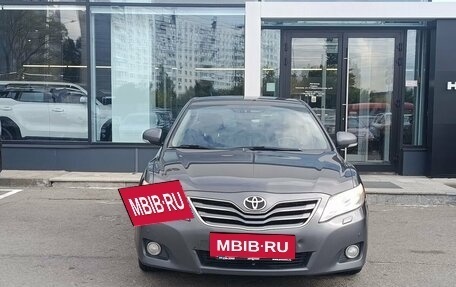 Toyota Camry, 2011 год, 1 169 000 рублей, 2 фотография