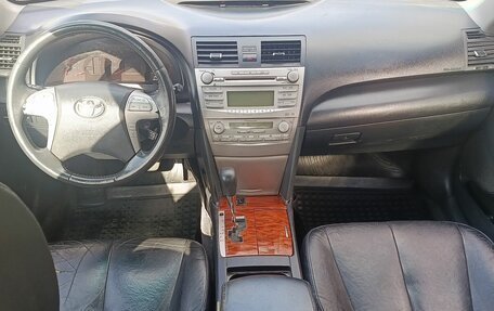 Toyota Camry, 2011 год, 1 169 000 рублей, 10 фотография