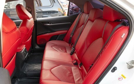 Toyota Camry, 2018 год, 2 249 000 рублей, 10 фотография