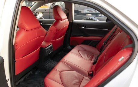 Toyota Camry, 2018 год, 2 249 000 рублей, 12 фотография