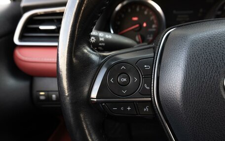 Toyota Camry, 2018 год, 2 249 000 рублей, 15 фотография