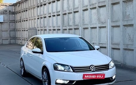 Volkswagen Passat B7, 2011 год, 1 150 000 рублей, 1 фотография