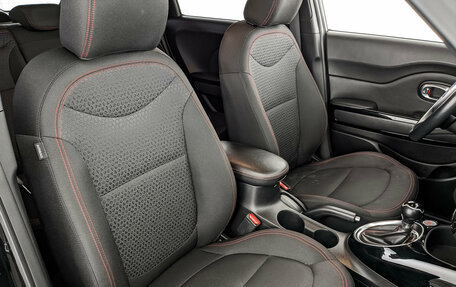 KIA Soul II рестайлинг, 2018 год, 1 700 000 рублей, 24 фотография