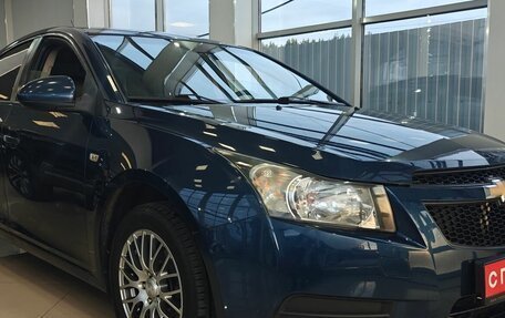 Chevrolet Cruze II, 2011 год, 529 000 рублей, 3 фотография