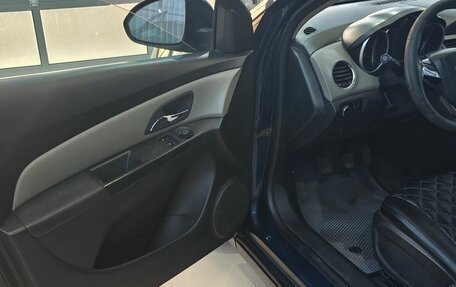 Chevrolet Cruze II, 2011 год, 529 000 рублей, 10 фотография