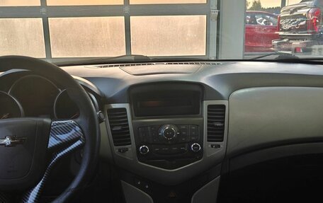 Chevrolet Cruze II, 2011 год, 529 000 рублей, 12 фотография