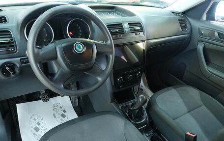 Skoda Yeti I рестайлинг, 2012 год, 779 000 рублей, 11 фотография
