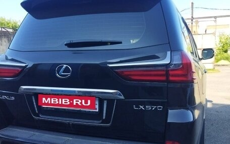 Lexus LX III, 2018 год, 8 500 000 рублей, 14 фотография