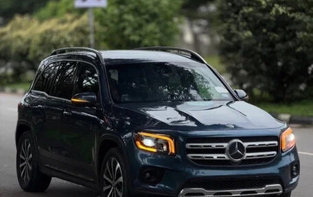 Mercedes-Benz GLB, 2023 год, 3 500 000 рублей, 3 фотография