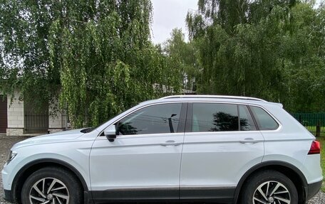 Volkswagen Tiguan II, 2018 год, 2 350 000 рублей, 13 фотография