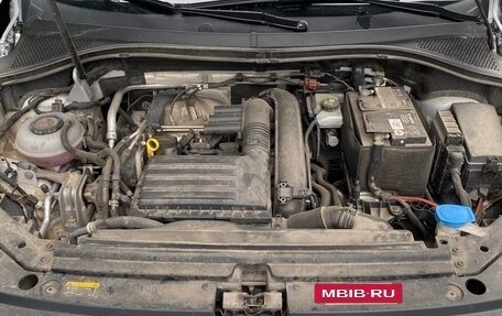 Volkswagen Tiguan II, 2018 год, 2 350 000 рублей, 24 фотография