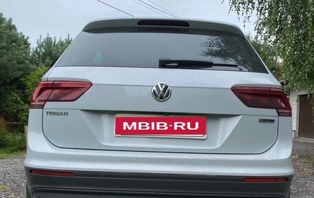 Volkswagen Tiguan II, 2018 год, 2 350 000 рублей, 11 фотография