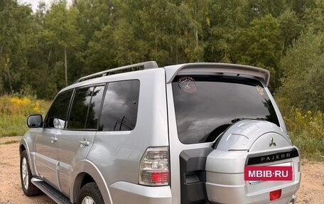 Mitsubishi Pajero IV, 2011 год, 1 950 000 рублей, 5 фотография
