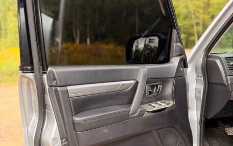 Mitsubishi Pajero IV, 2011 год, 1 950 000 рублей, 24 фотография