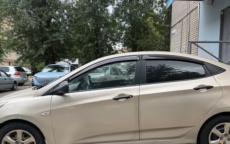 Hyundai Solaris II рестайлинг, 2013 год, 355 000 рублей, 4 фотография