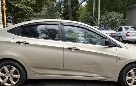 Hyundai Solaris II рестайлинг, 2013 год, 355 000 рублей, 5 фотография