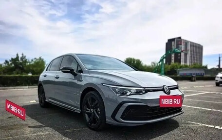 Volkswagen Golf VIII, 2023 год, 1 915 700 рублей, 3 фотография