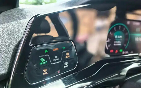 Volkswagen Golf VIII, 2023 год, 1 915 700 рублей, 20 фотография