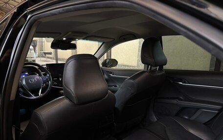 Toyota Camry, 2022 год, 3 130 000 рублей, 8 фотография