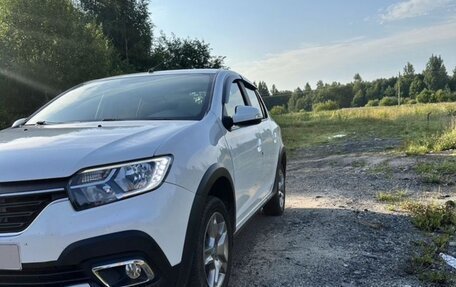 Renault Logan II, 2021 год, 1 100 000 рублей, 3 фотография