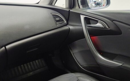 Opel Astra J, 2013 год, 589 000 рублей, 16 фотография