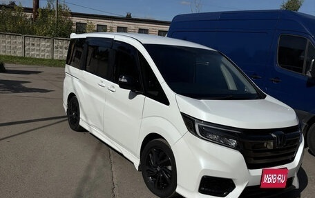 Honda Stepwgn IV, 2019 год, 2 900 000 рублей, 1 фотография