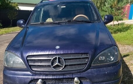 Mercedes-Benz M-Класс, 2000 год, 550 000 рублей, 1 фотография