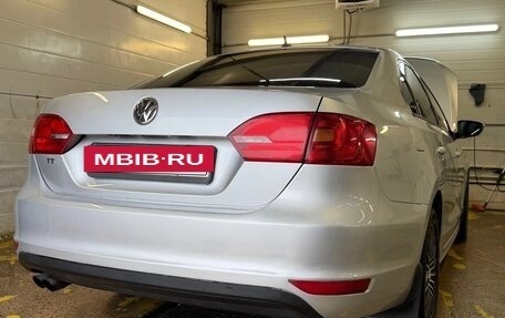 Volkswagen Jetta VI, 2013 год, 950 000 рублей, 8 фотография