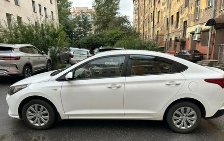 Hyundai Solaris II рестайлинг, 2021 год, 1 560 000 рублей, 6 фотография