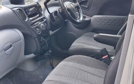 Toyota FunCargo, 2000 год, 333 000 рублей, 9 фотография
