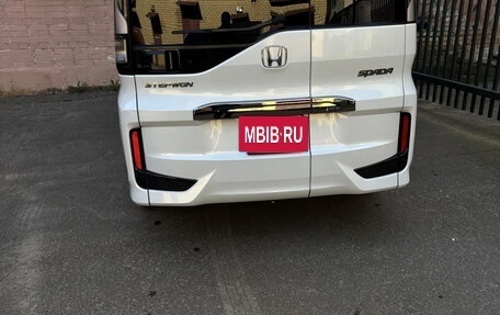 Honda Stepwgn IV, 2019 год, 2 900 000 рублей, 4 фотография