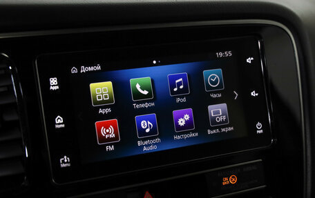 Mitsubishi Outlander III рестайлинг 3, 2019 год, 3 299 000 рублей, 14 фотография