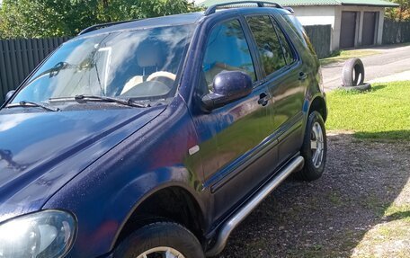 Mercedes-Benz M-Класс, 2000 год, 550 000 рублей, 2 фотография