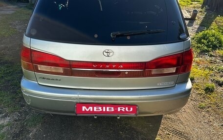 Toyota Vista V30, 2002 год, 635 000 рублей, 5 фотография