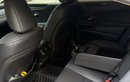 Lexus ES VII, 2021 год, 4 800 000 рублей, 6 фотография