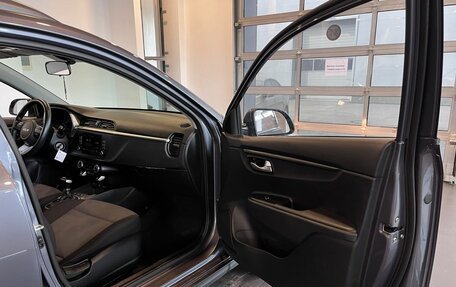 KIA Rio IV, 2021 год, 1 800 000 рублей, 26 фотография