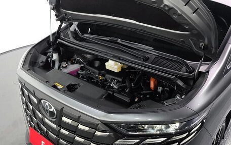 Toyota Alphard, 2026 год, 10 070 000 рублей, 6 фотография