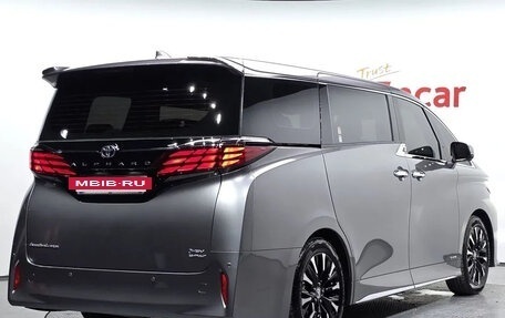 Toyota Alphard, 2026 год, 10 070 000 рублей, 4 фотография