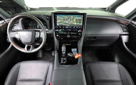 Toyota Alphard, 2026 год, 10 070 000 рублей, 8 фотография